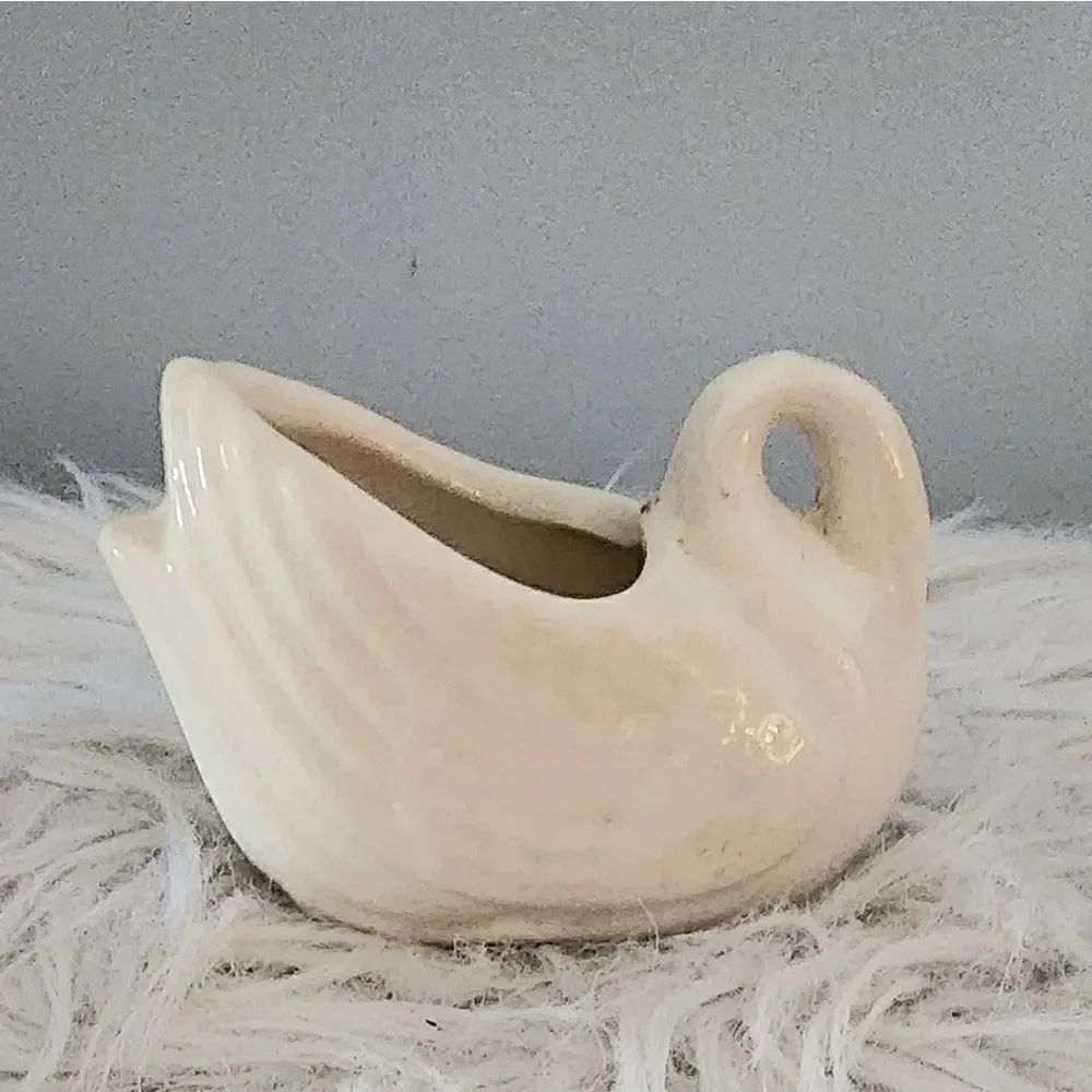 Swan planter farmhouse vintage succulents